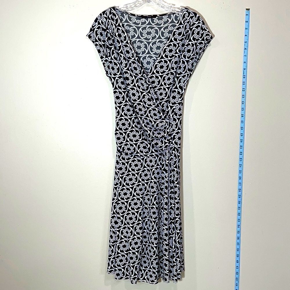 Sexy Low Cut Black & White Dress By Soprano. Size Medium